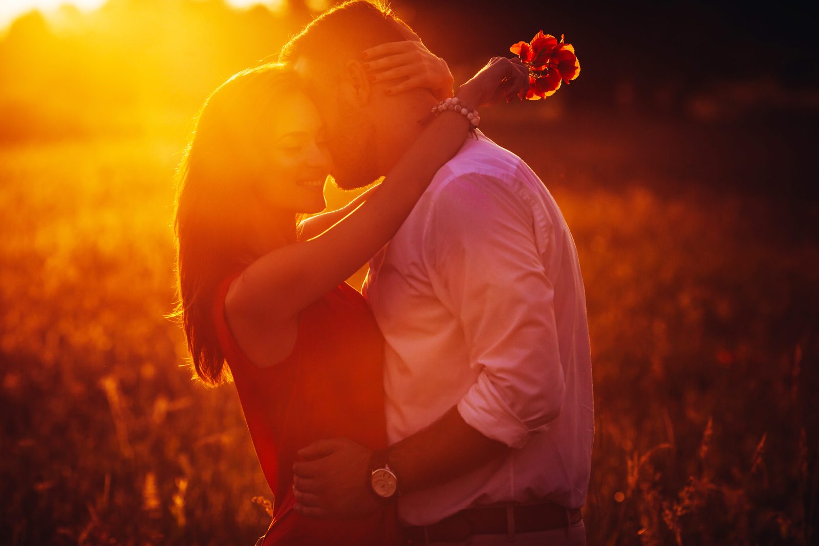 How do you make an original wedding announcement?